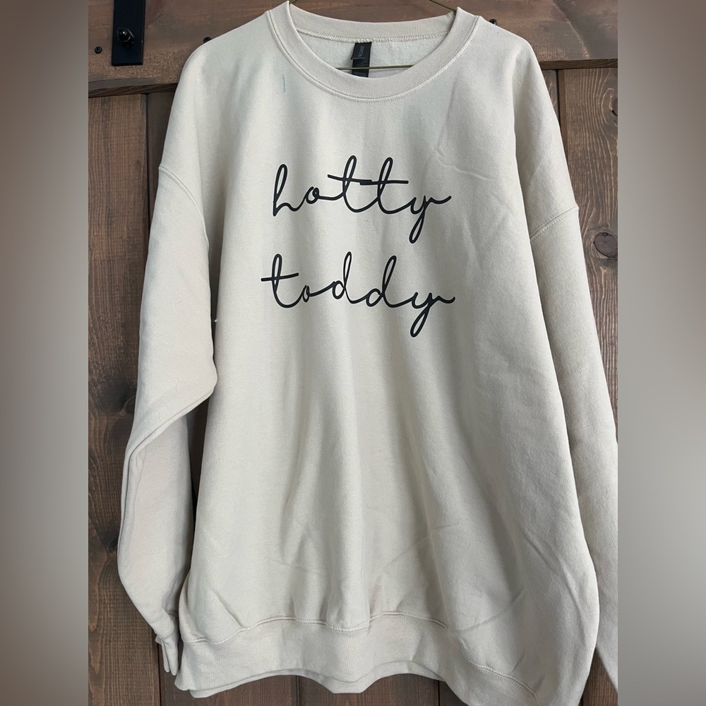 Ole Miss "Hotty Toddy" NWOT Women's Cream Sweatshirt XXL